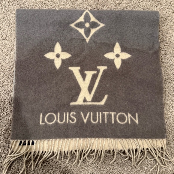 Louis Vuitton Reykjavik Gradient Scarf - Picture 1 of 4